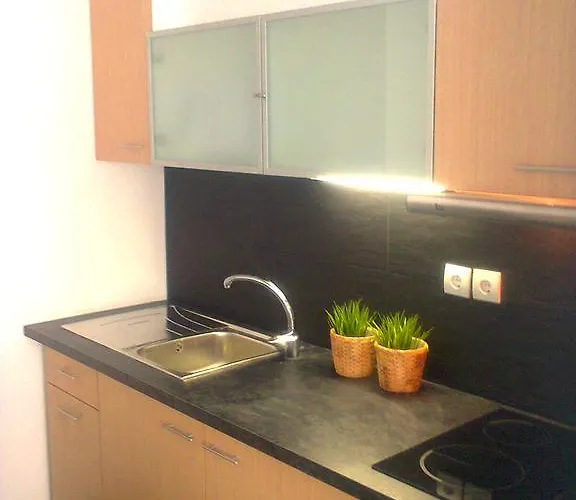 Villahouse Carnide 旅馆 *