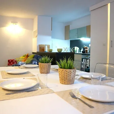 Hostel Villahouse Carnide Lisbon