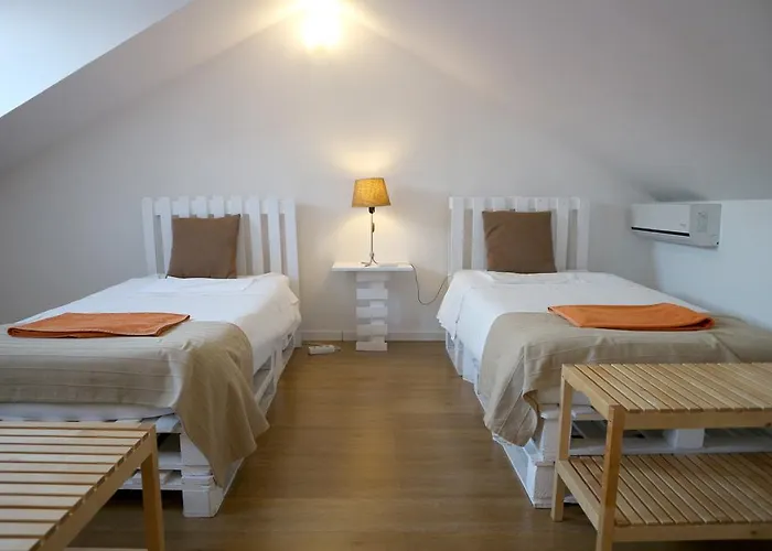 אכסניה Villahouse Carnide